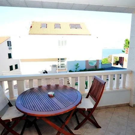 Apartman Pava - Beautiful Terrace & Parking *